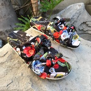 ALDO Lovarenna Double Bow Slide Sandals Floral